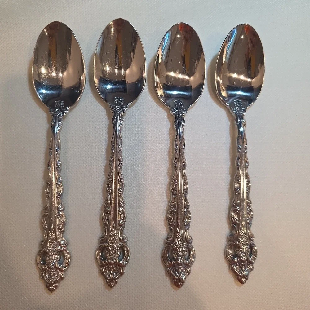 Vintage Oneida Michelangelo Stainless Steel Dessert Spoon Set Of 4